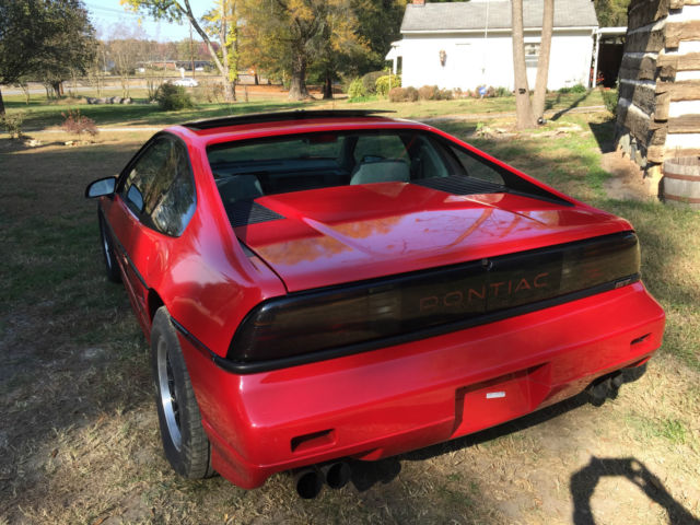 1988 Pontiac Fiero - photo 6