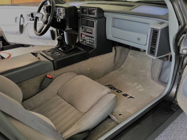 1988 Pontiac Fiero GT - photo 12