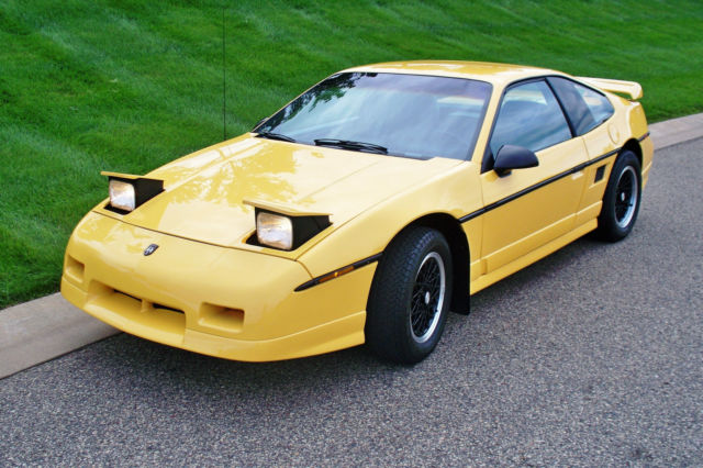 1988 Pontiac Fiero GT - photo 3