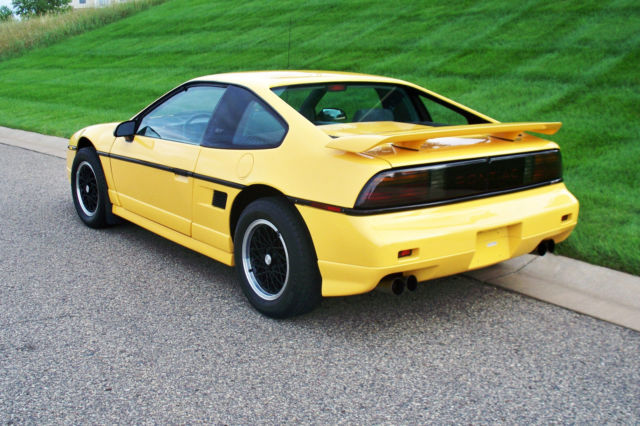 1988 Pontiac Fiero GT - photo 4