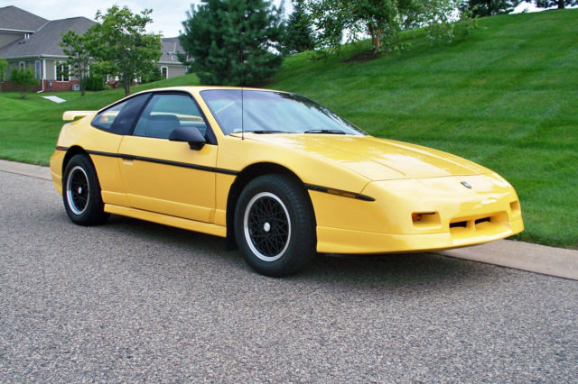 1988 Pontiac Fiero GT - photo 9