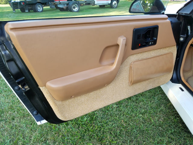 1988 Pontiac Fiero - photo 10