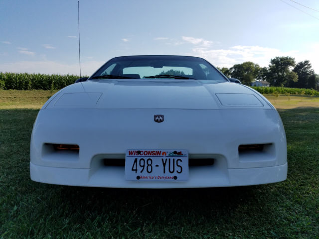 1988 Pontiac Fiero - photo 3