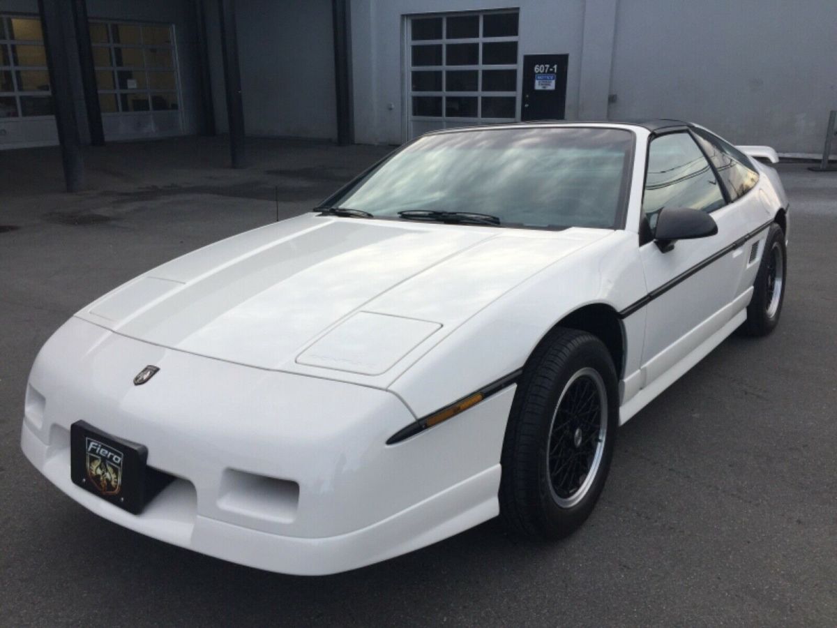 1988 Pontiac Fiero GT - photo 6