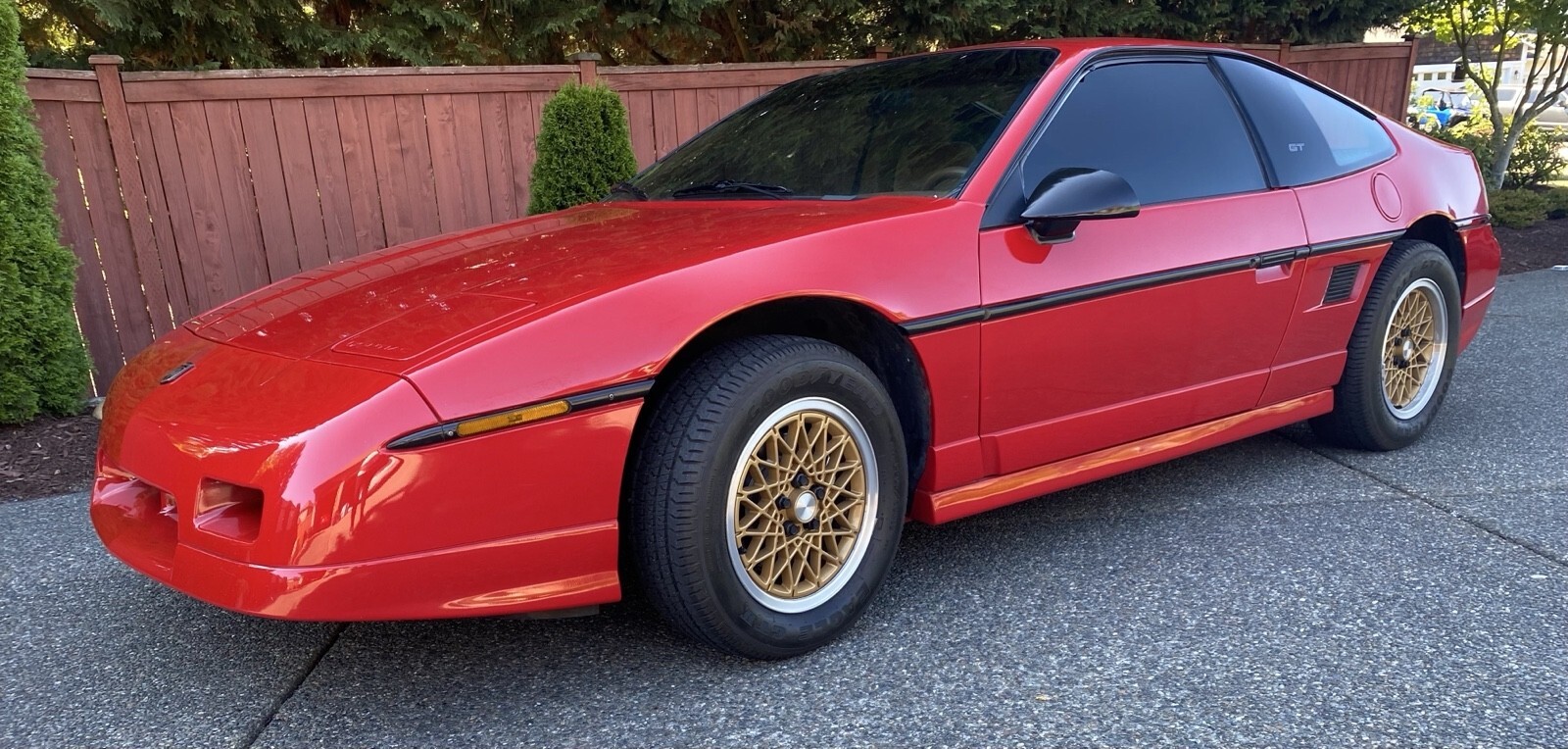 1988 Pontiac Fiero GT - photo 2