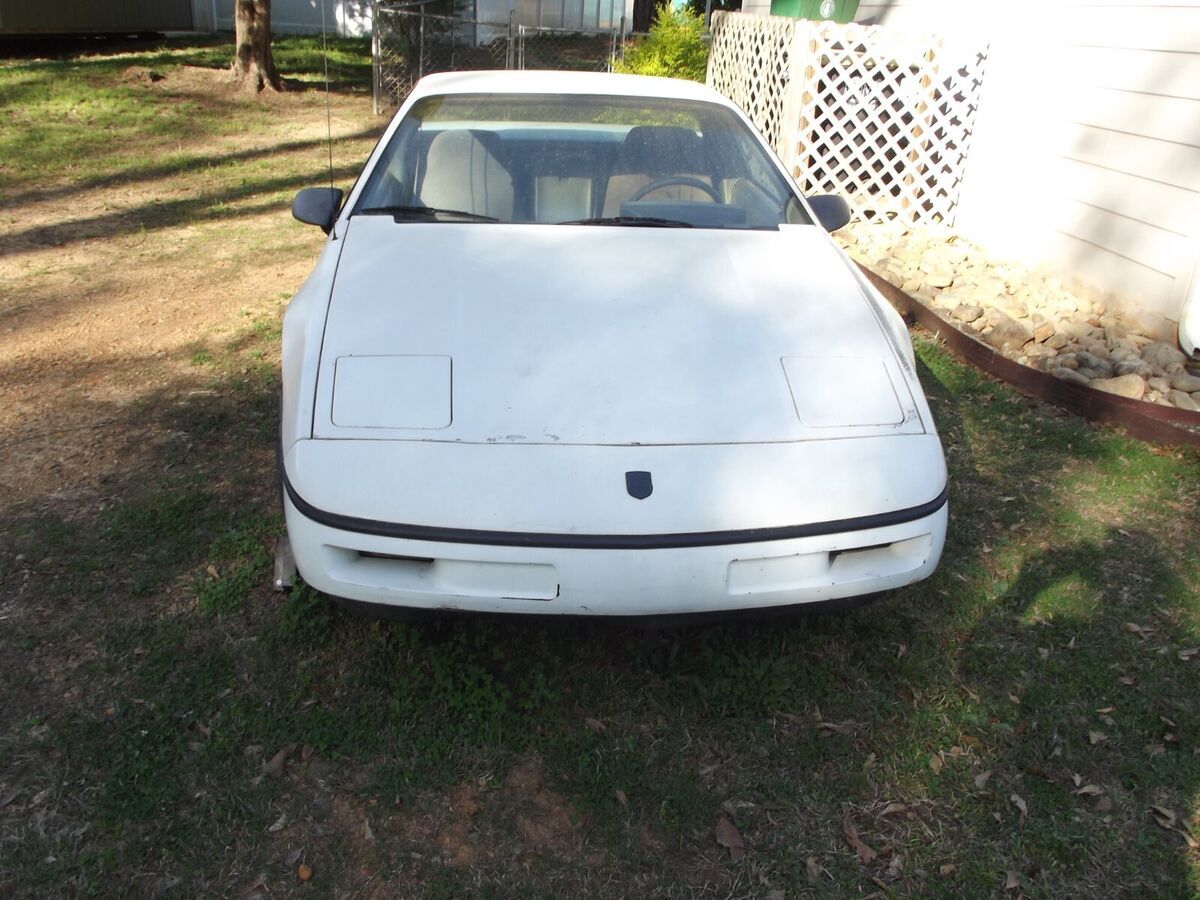 1988 Pontiac Fiero - photo 5