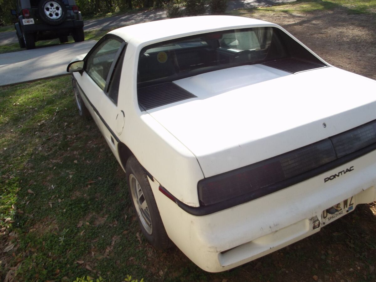 1988 Pontiac Fiero - photo 7