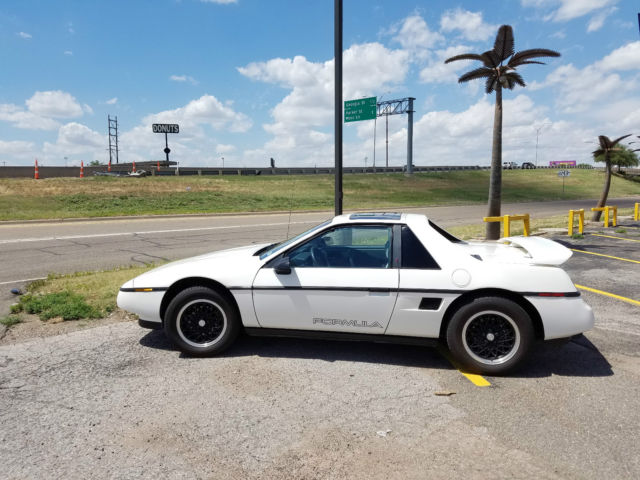 1988 Pontiac Fiero Sport Coupe 2-Door