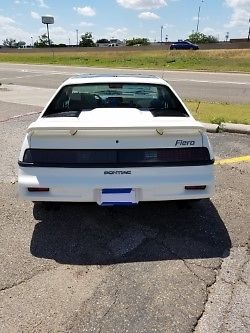 1988 Pontiac Fiero Sport Coupe 2-Door - photo 6