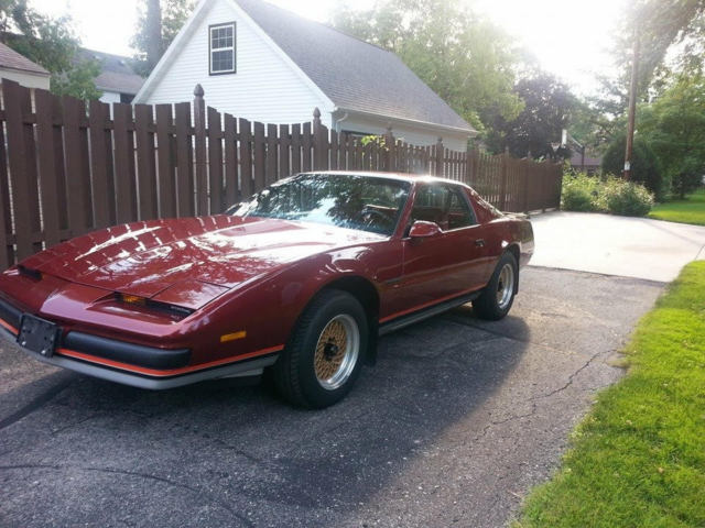 1988 Pontiac Firebird Hatchback 2DR - photo 4