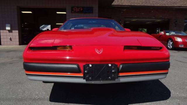 1988 Pontiac Firebird Formula 2dr Hatchback - photo 9