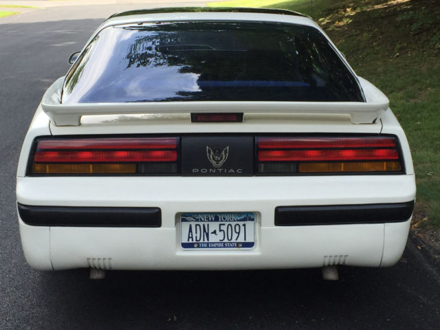 1988 Pontiac Firebird 305 TPI 5 speed 58k miles - photo 4