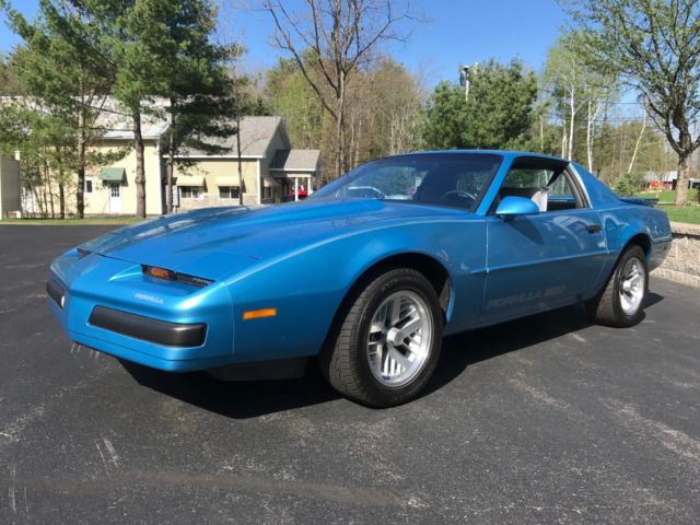 1988 Pontiac Firebird Formula 350 WS6 1988 Pontiac Firebird Formula 350