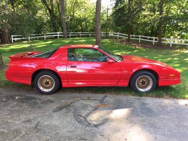 1988 Pontiac Firebird Trans Am GTA 5.7 TPI WS6 Accident free showcar red 92kmi 1988 Pontiac Trans Am GTA