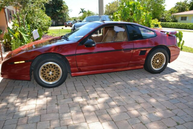 1988 PONTIAC FIREO GT 6 CYLINDER 1 OWNER 51K REAL MILES FLORDA CAR SINCE NEW 1988 Pontiac Fiero GT