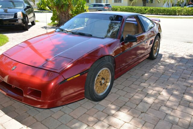 1988 Pontiac Fiero GT - photo 3