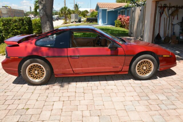 1988 Pontiac Fiero GT - photo 6