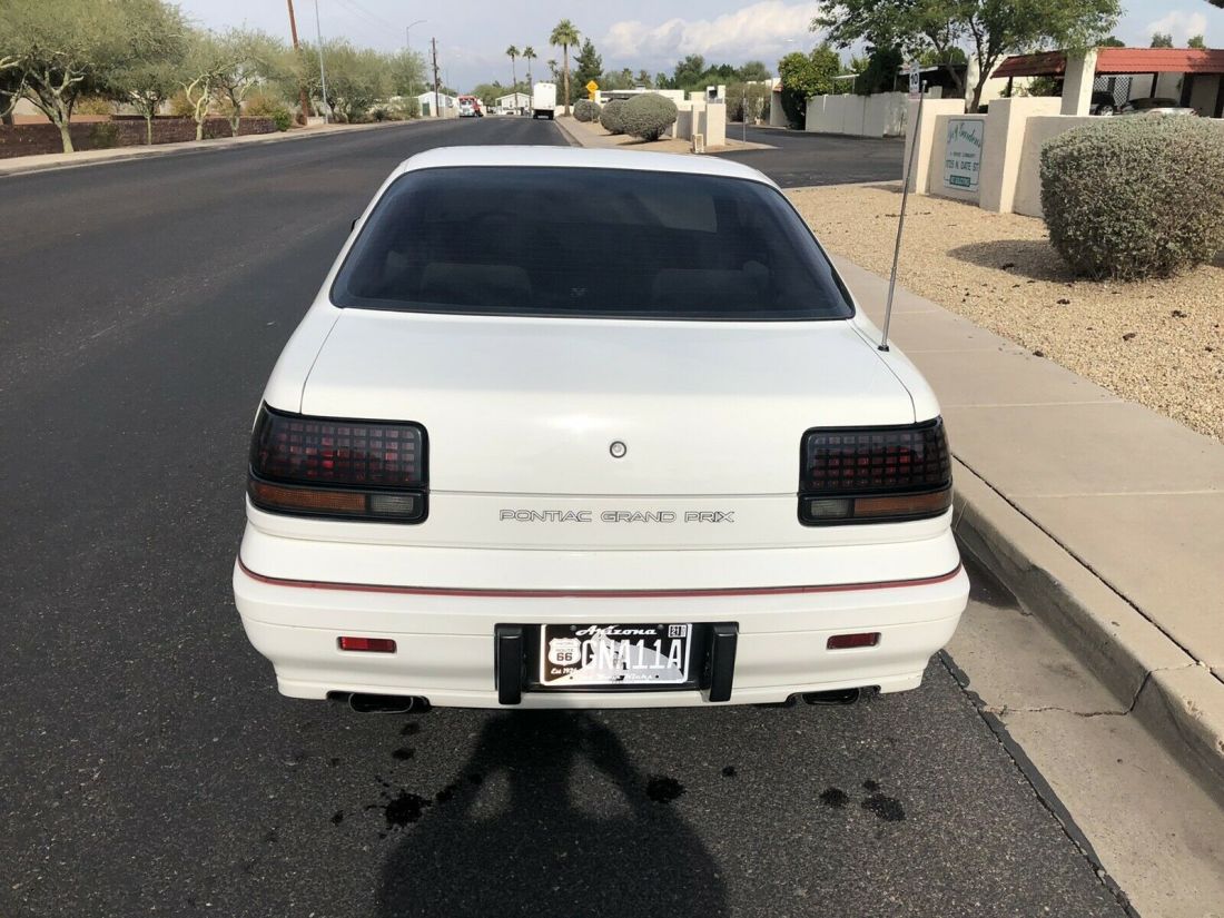 1988 Pontiac Grand Prix SE - photo 8