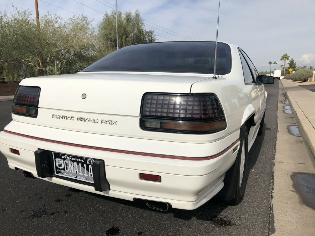 1988 Pontiac Grand Prix SE - photo 9