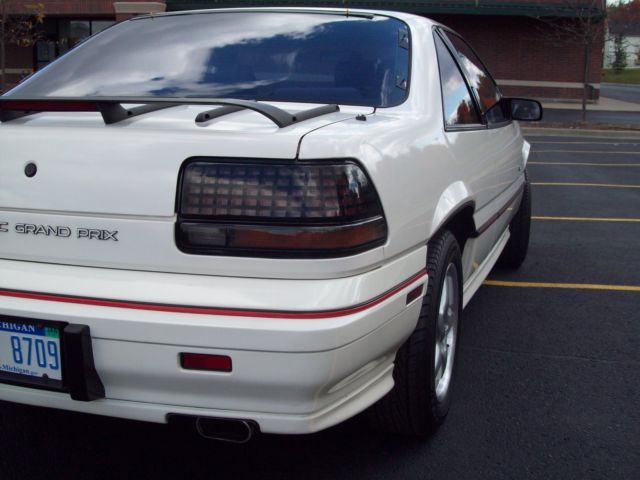 1988 Pontiac Grand Prix SE - photo 3