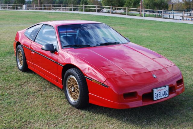 1988 Pontiac Fiero GT - photo 2