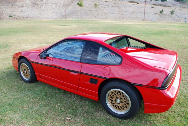 1988 Pontiac Fiero GT - photo 3