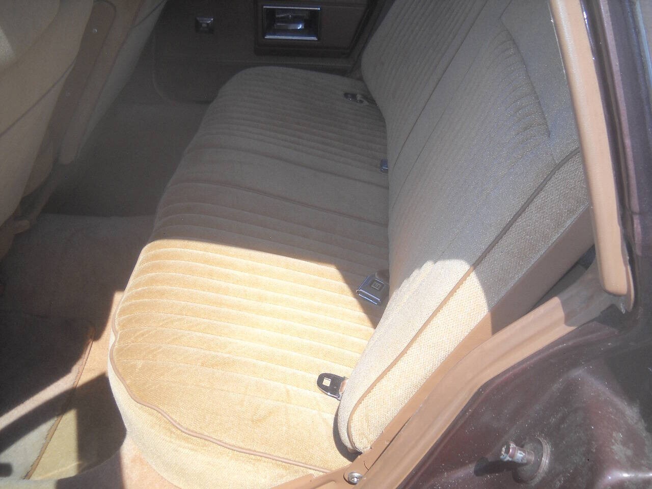 1988 Pontiac Safari Base 4dr Wagon - photo 13
