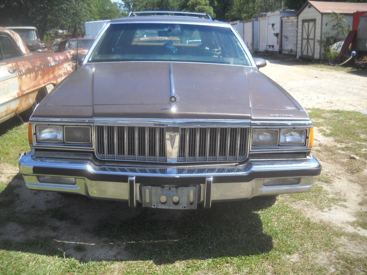 1988 Pontiac Safari Base 4dr Wagon - photo 2