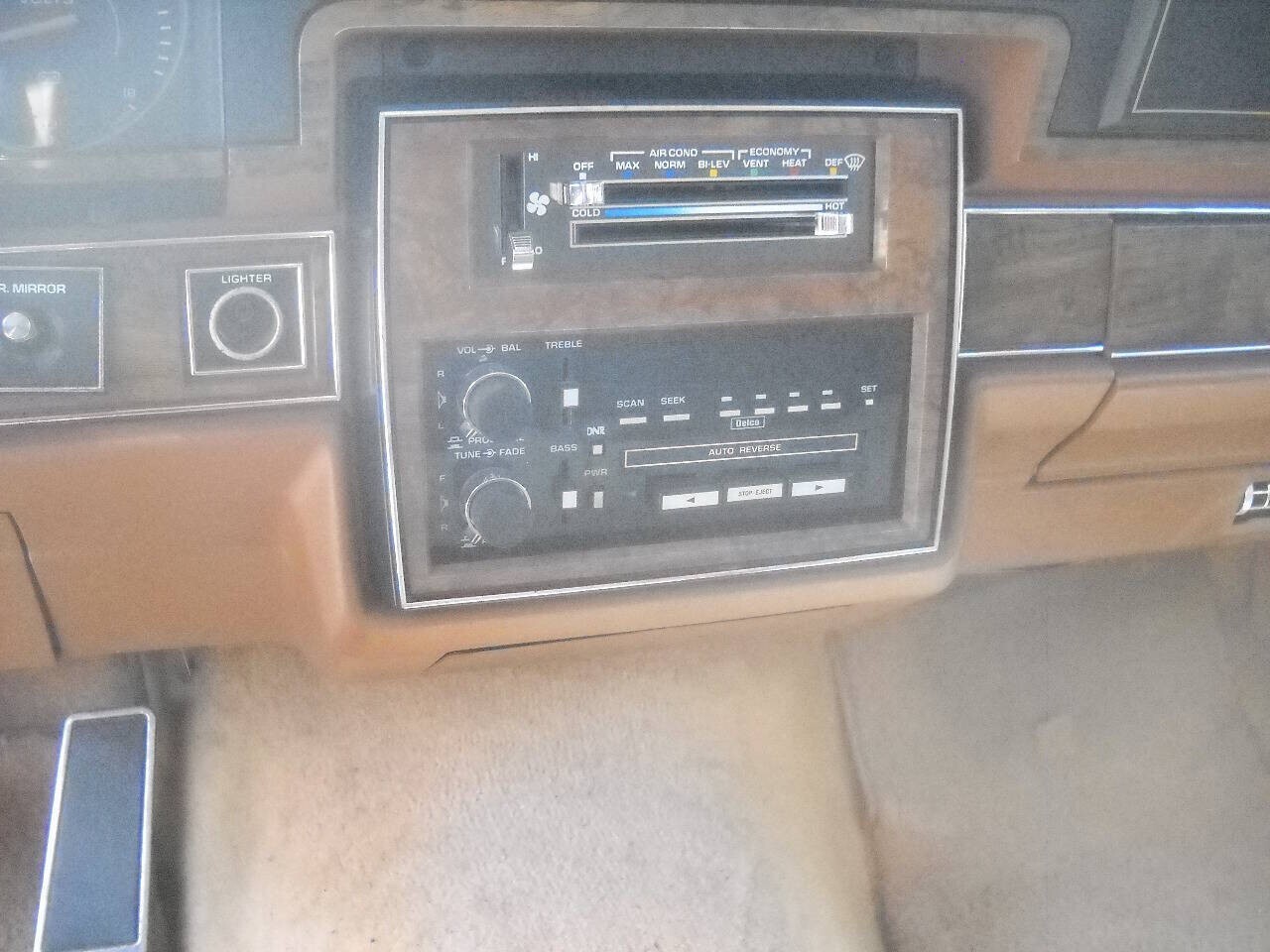 1988 Pontiac Safari Base 4dr Wagon - photo 8