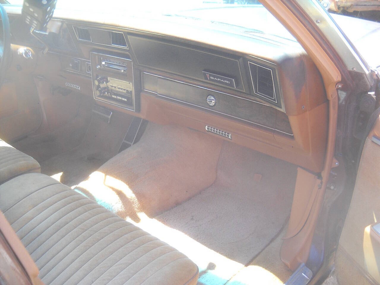 1988 Pontiac Safari Base 4dr Wagon - photo 9