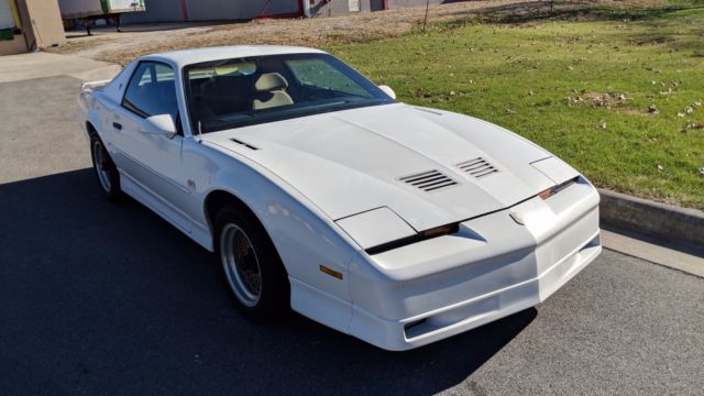 1988 Pontiac Trans Am GTA - photo 9