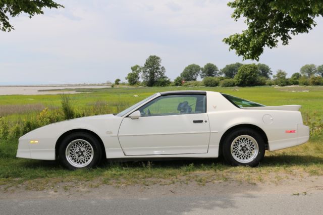 1988 Pontiac Trans Am GTA T-Tops Leather 1988 Pontiac Trans Am GTA
