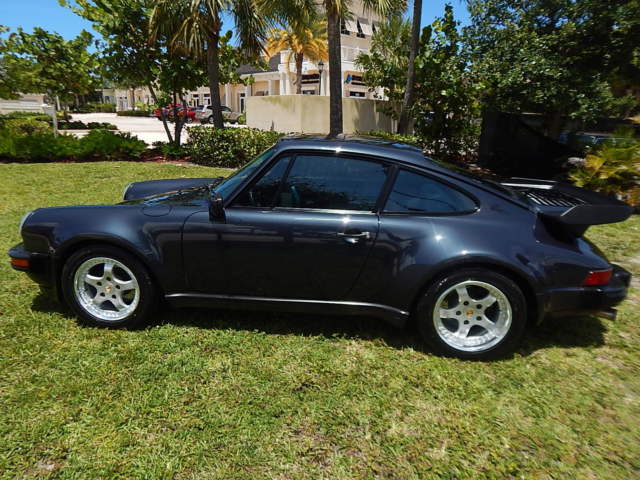 1988 Porsche 911 2dr Coupe 4-