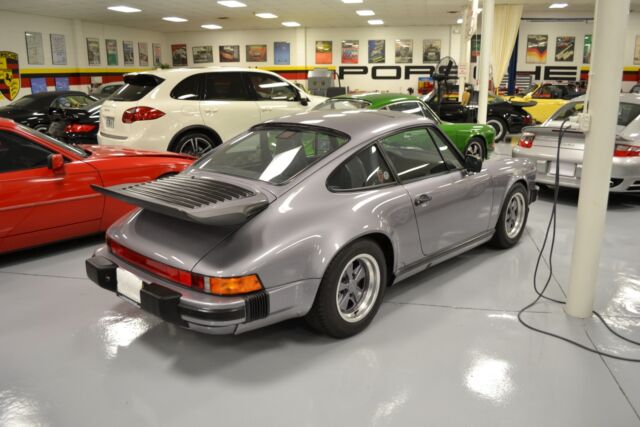 1988 Porsche 911 Carrera Commemorative Edition - photo 3