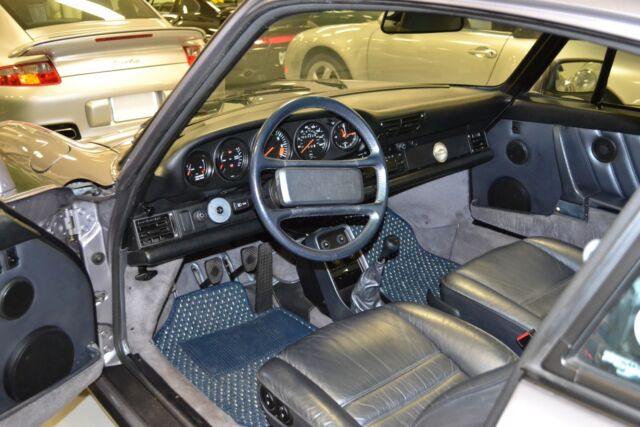 1988 Porsche 911 Carrera Commemorative Edition - photo 6
