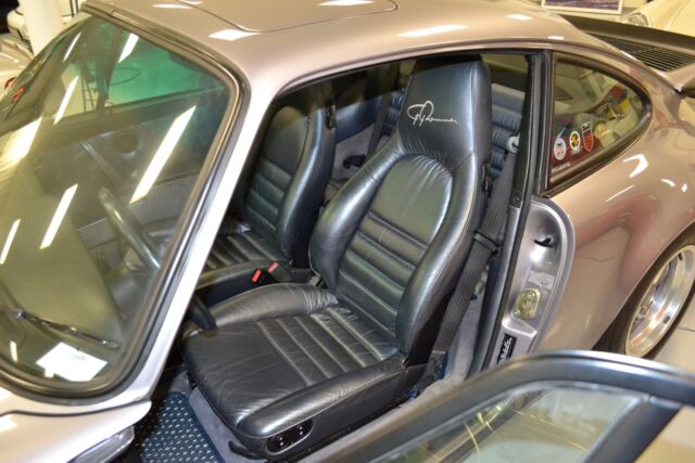1988 Porsche 911 Carrera Commemorative Edition - photo 9