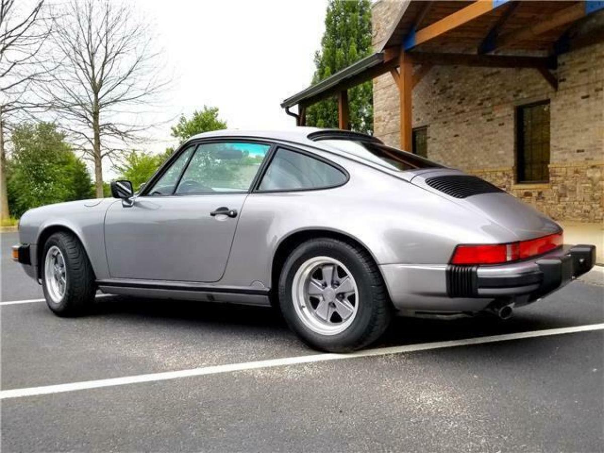 1988 Porsche 911 Commemorative Edition - photo 3