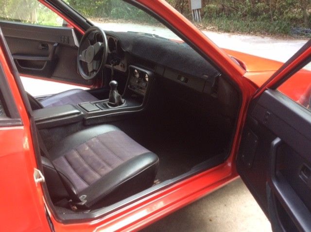 1987 Porsche 924 S model - photo 13