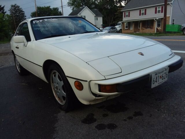 1988 Porsche 924S - Just Serviced Belts and Clutch 944 Killer 1988 Porsche 924 S