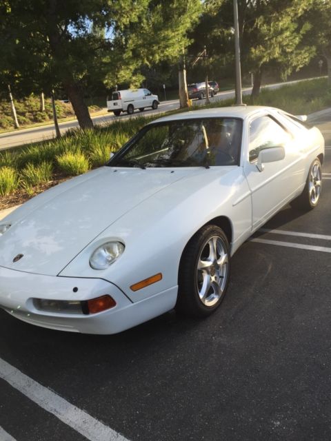 1988 Porsche 928 - photo 2