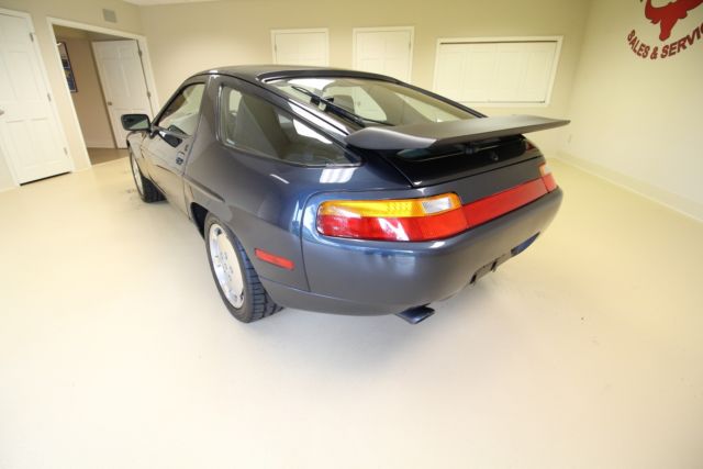 1988 Porsche 928 S4 - photo 7