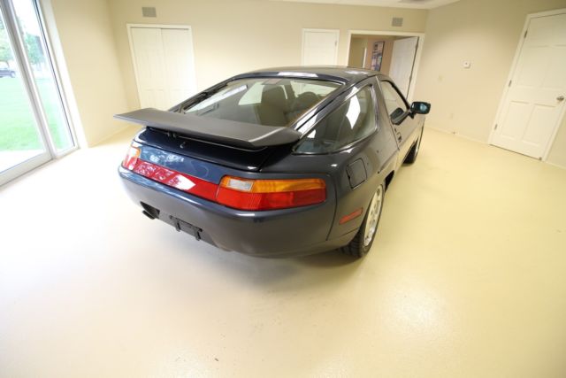 1988 Porsche 928 S4 - photo 9
