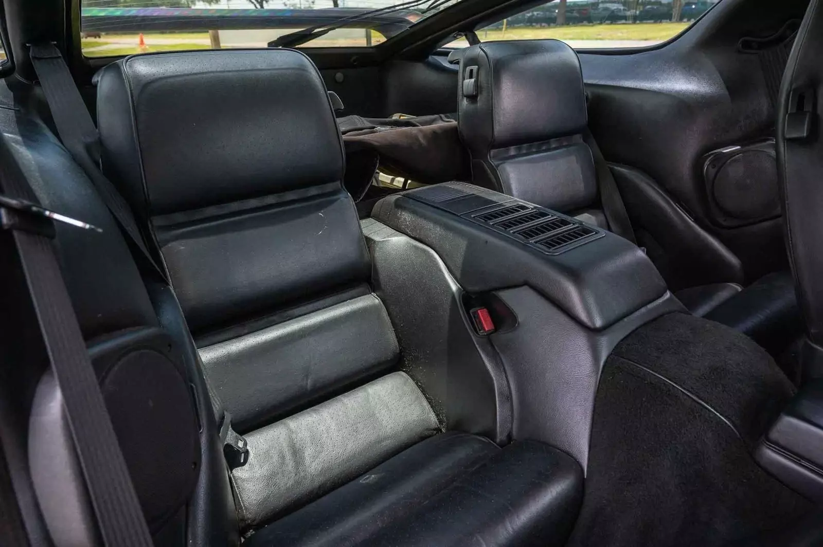 1988 Porsche 928 Black on Black – Rebuilt Engine – Runs and Drives - photo 13
