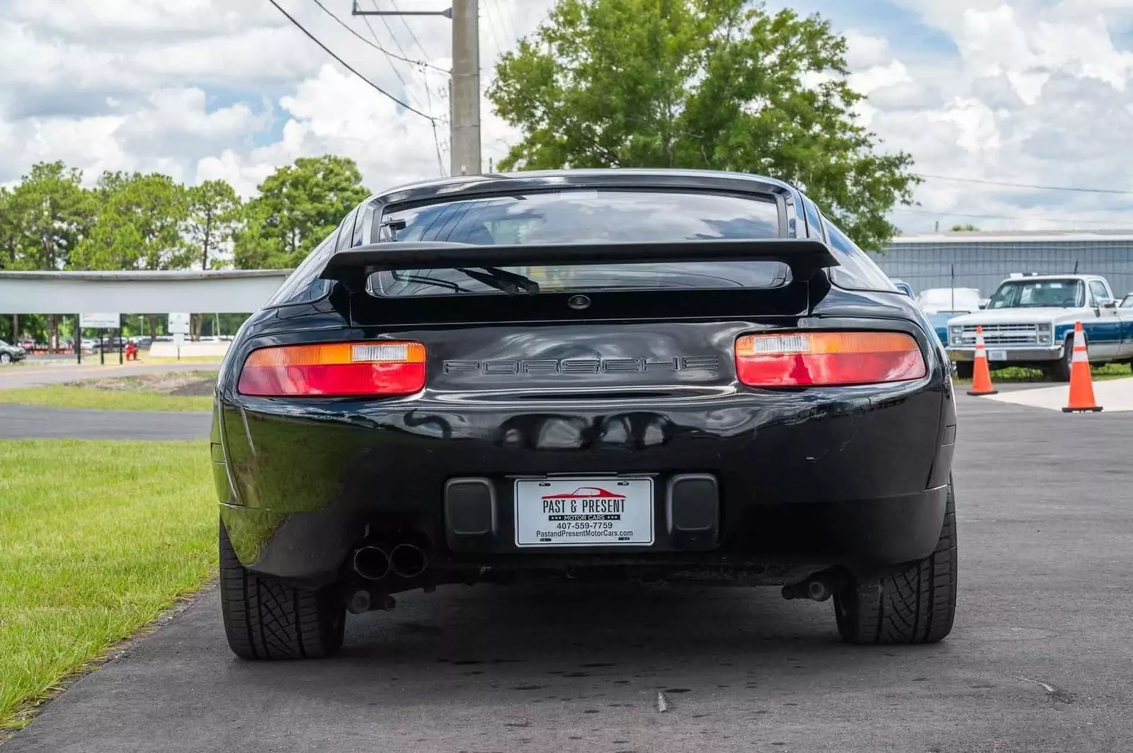 1988 Porsche 928 Black on Black – Rebuilt Engine – Runs and Drives - photo 5