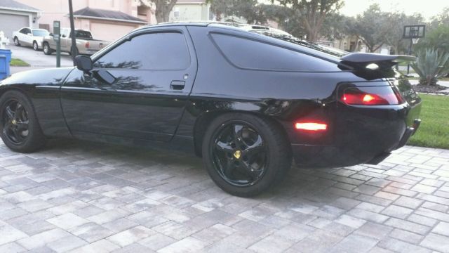 1988 Porsche 928 - photo 2
