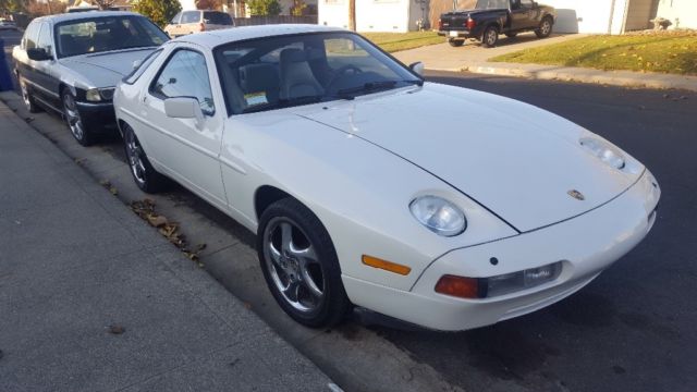 1988 Porsche 928 - photo 2