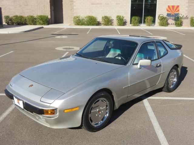1988 Porsche 944 CELEBRATION EDITION - photo 3