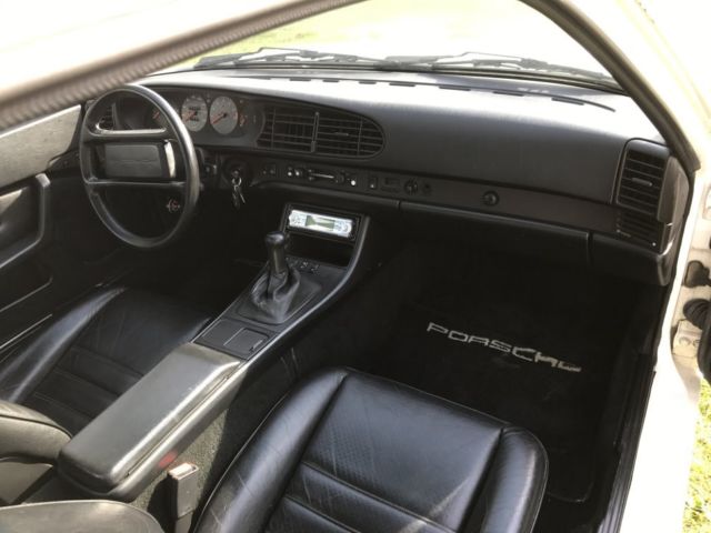1988 Porsche 944 Base Coupe 2-Door - photo 11