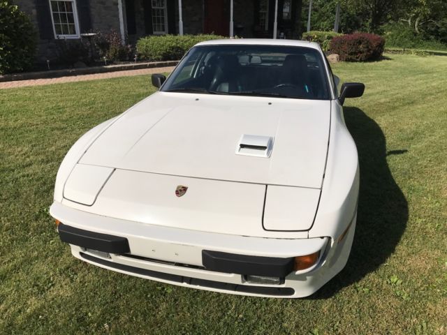 1988 Porsche 944 Base Coupe 2-Door - photo 3