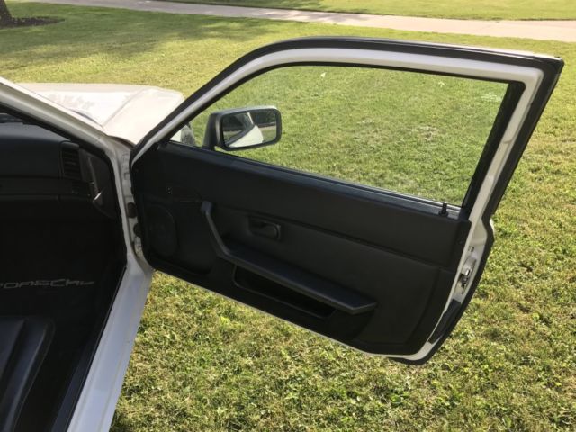 1988 Porsche 944 Base Coupe 2-Door - photo 9